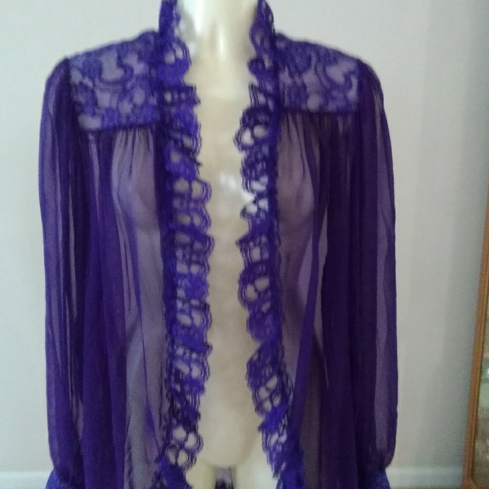 Fantasy lacy cover-up